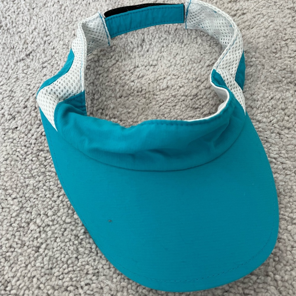 Womens Columbia visor